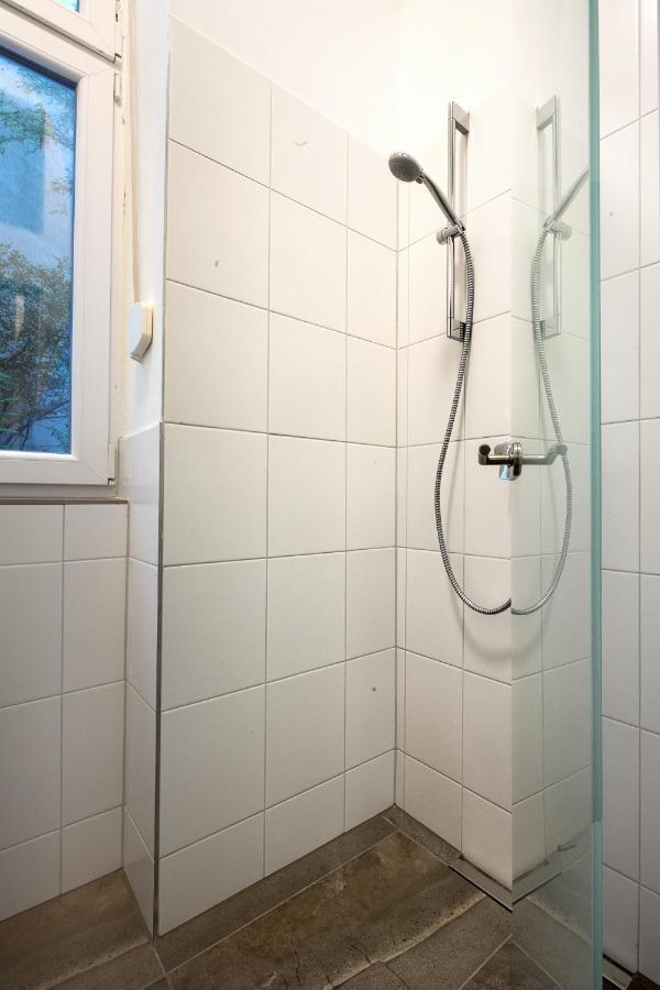 Newton-Appartement Mit 3 Schlafzimmern Βερολίνο Εξωτερικό φωτογραφία
